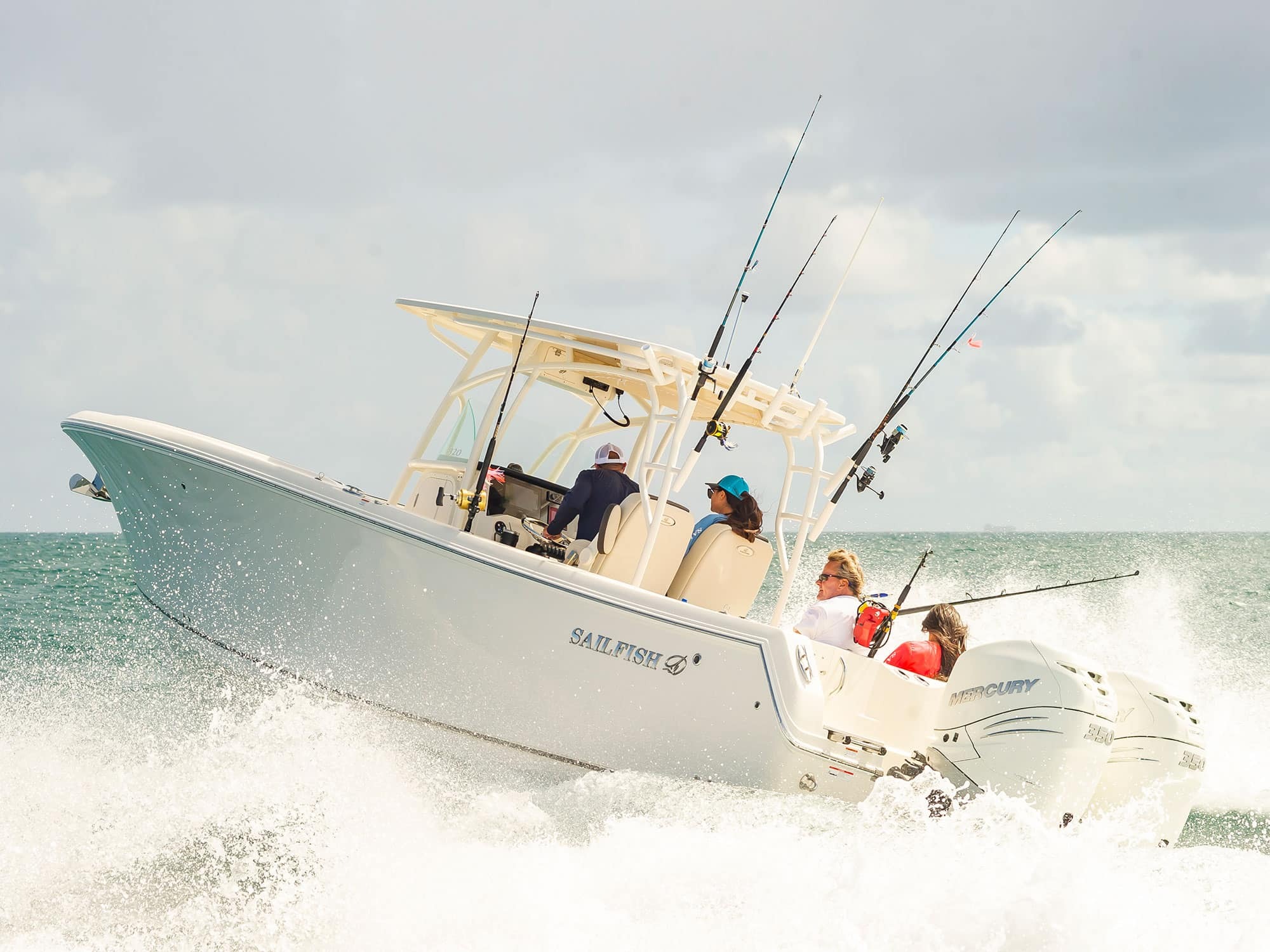 You are currently viewing Sailfish 320 CC Boat Review