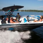 The Pros and Cons of Buying a Bowrider Boat