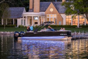 Read more about the article Ways to Enjoy Fall on Your Pontoon Boat