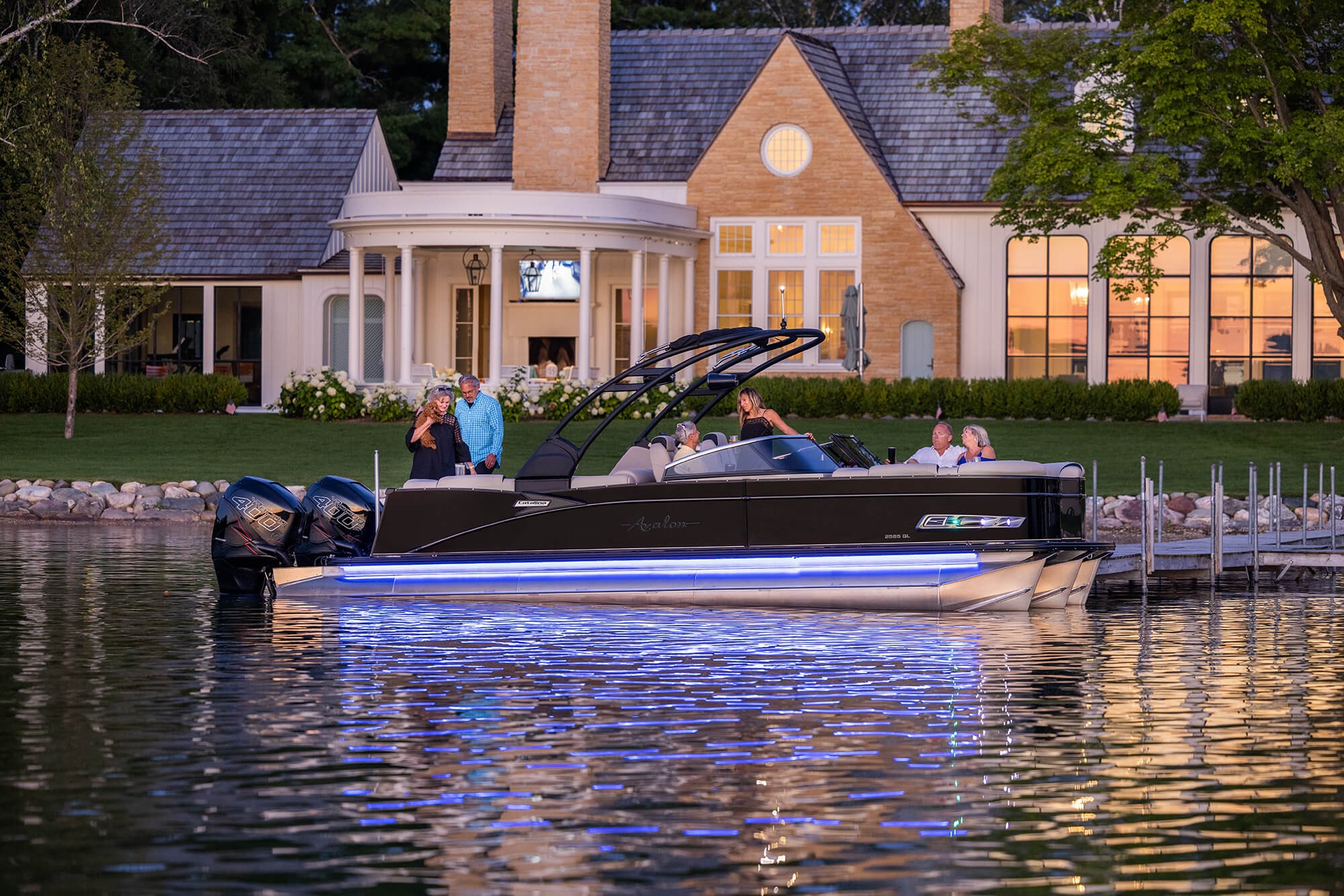 You are currently viewing Ways to Enjoy Fall on Your Pontoon Boat