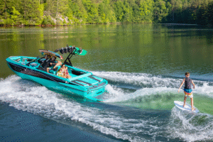 Read more about the article Our Favorite Wakeboard Boat Brands
